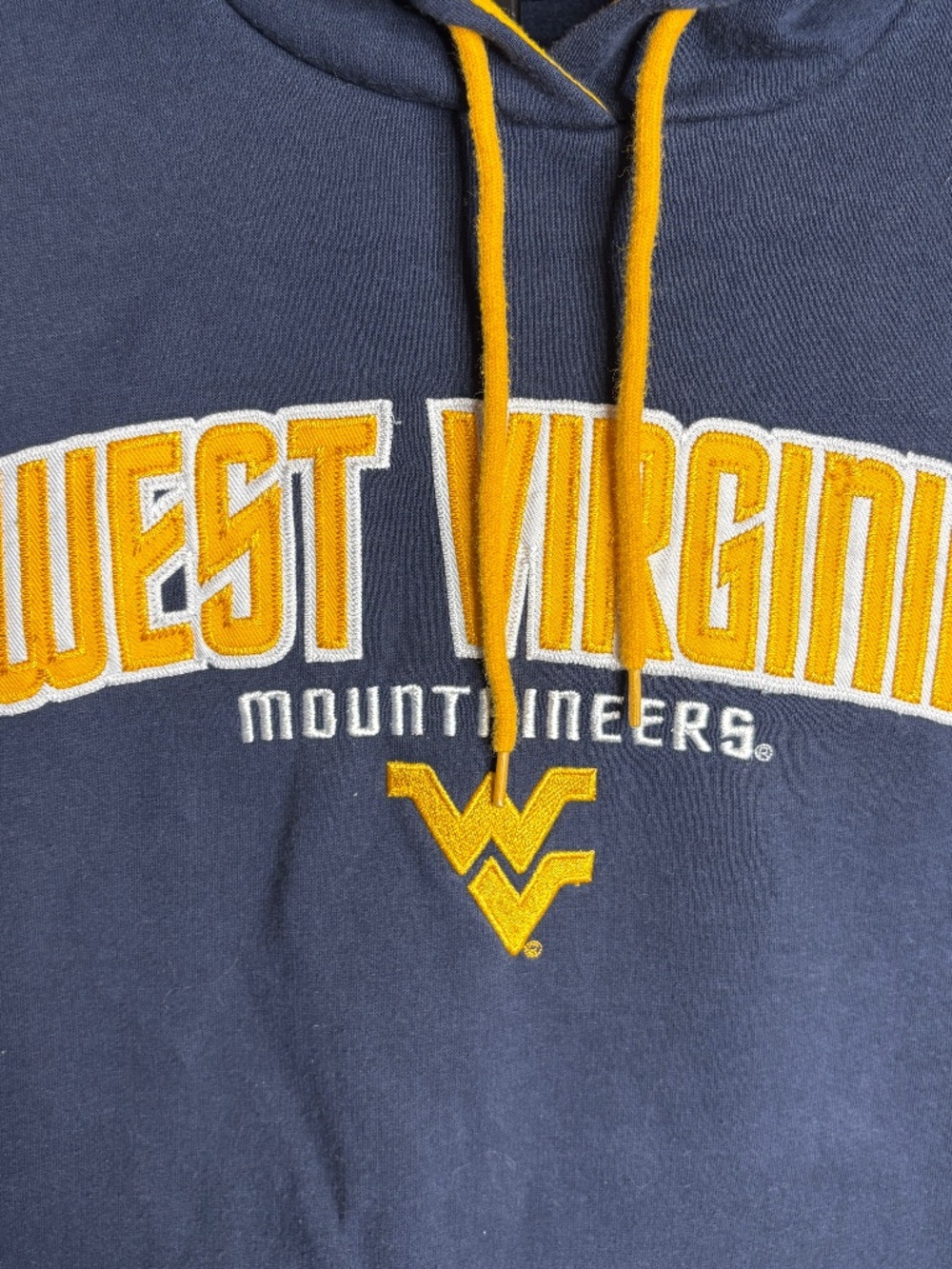 West Virginia Mountaineers Embroidered " WV " Logo Hooded Sweatshirt Small